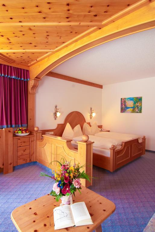 Hotel Bergland Lermoos Habitación foto
